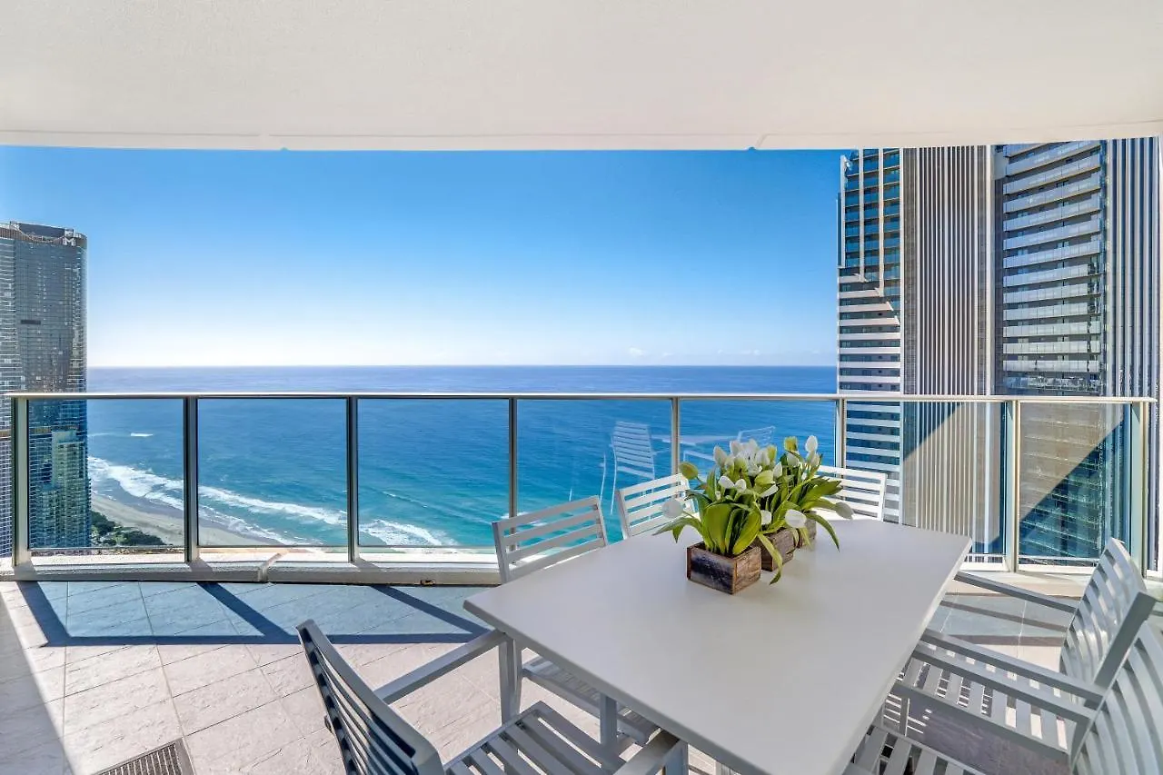 Hilton Panoramic Oceanview Sub-Penthouse Lägenhet Guldkusten Australien
